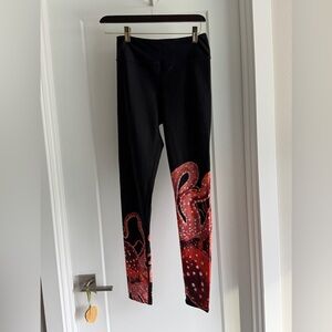 Women’s like cross stretch, pants, medium